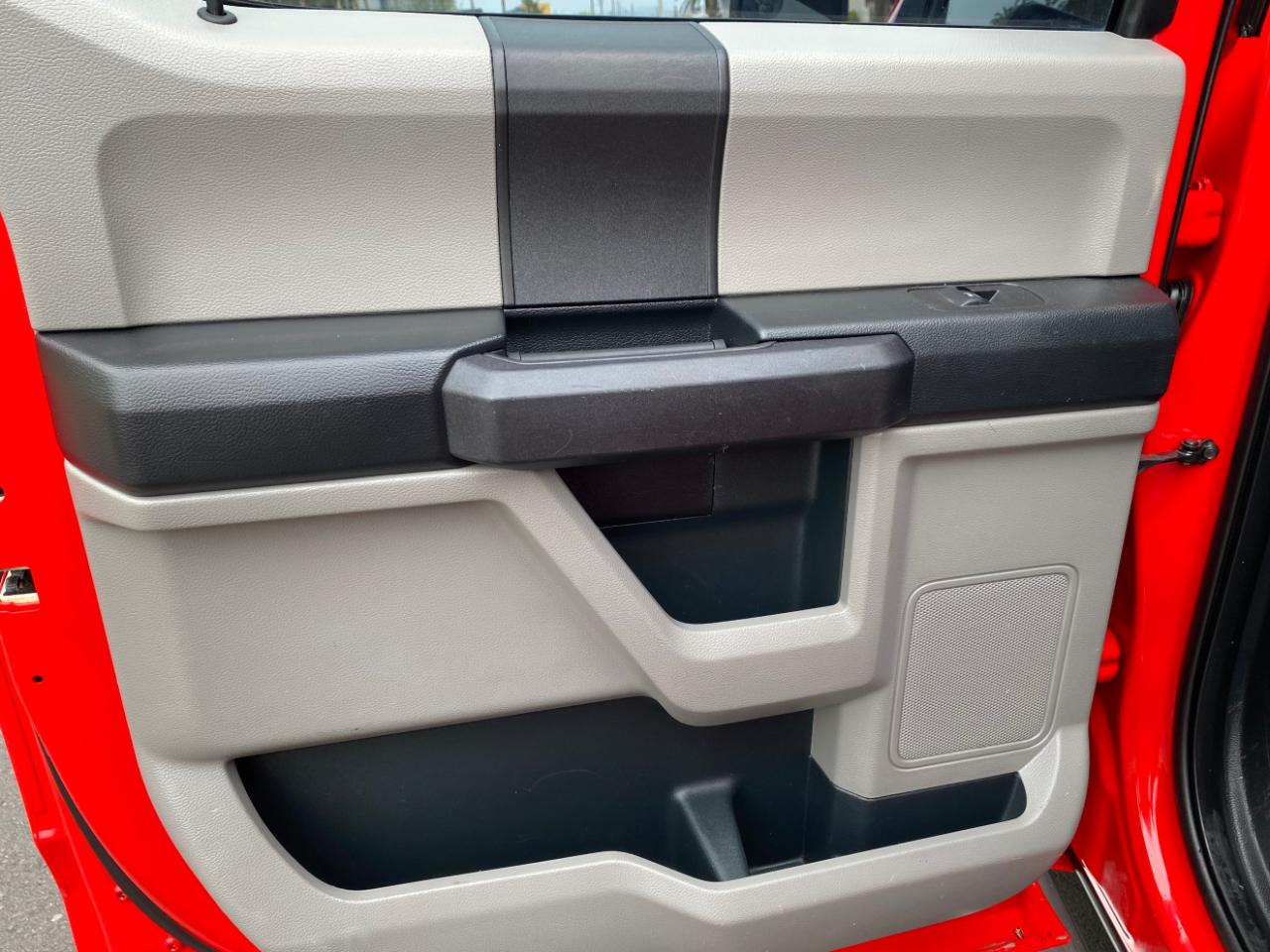 Ford F-150 4WD SuperCrew 145" XL 2015