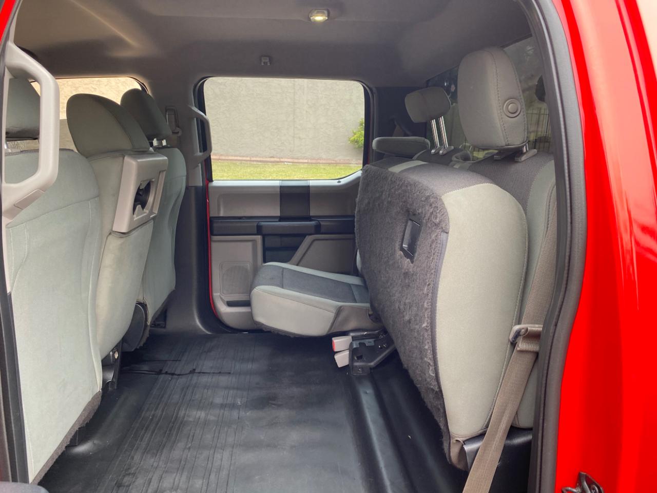 Ford F-150 4WD SuperCrew 145" XL 2015