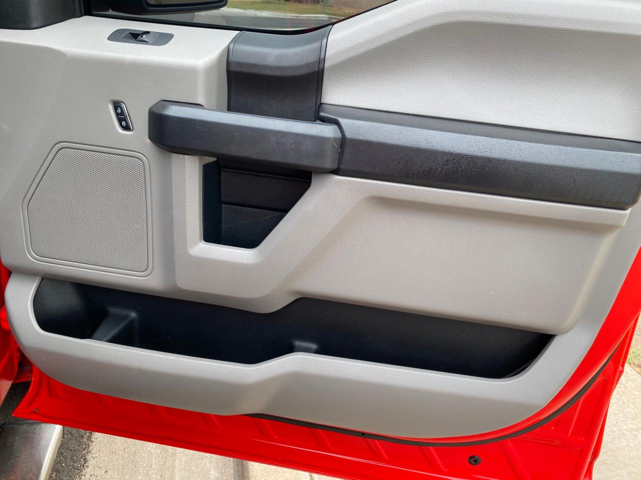 Ford F-150 4WD SuperCrew 145" XL 2015