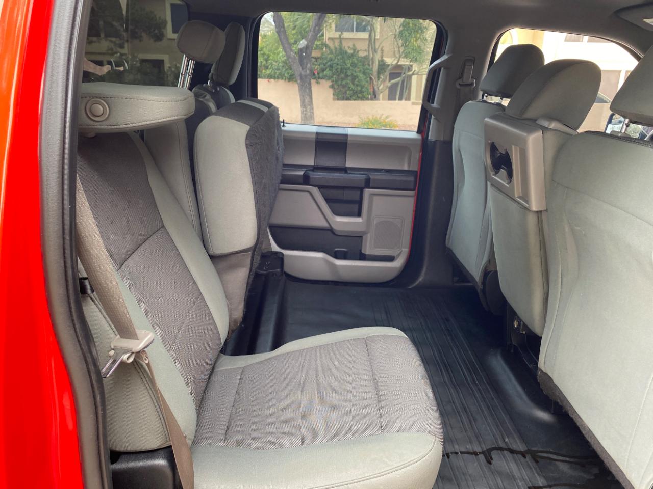 Ford F-150 4WD SuperCrew 145" XL 2015