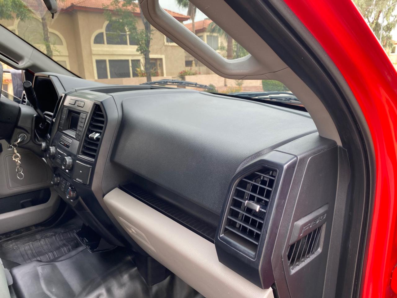 Ford F-150 4WD SuperCrew 145" XL 2015