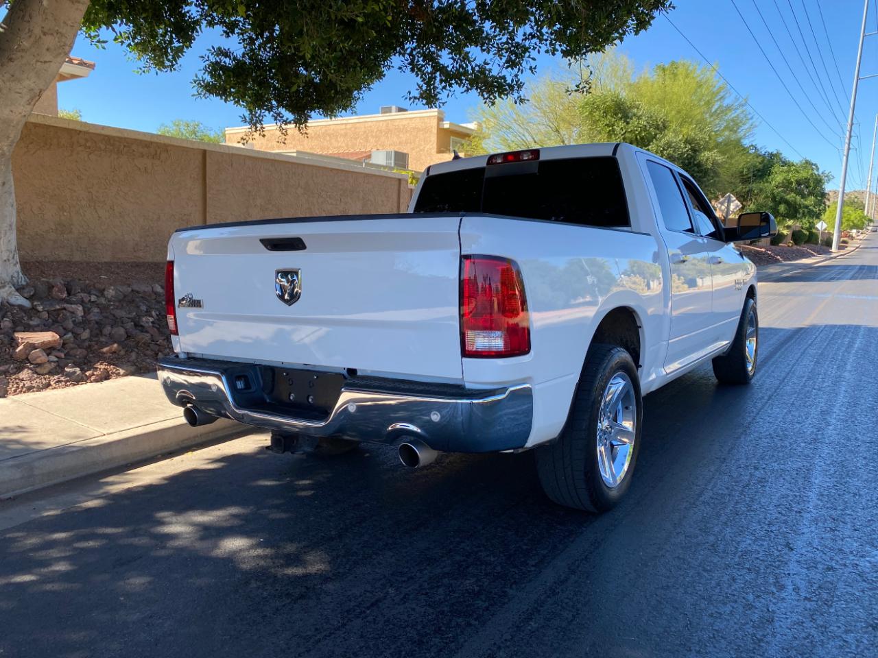 RAM 1500 Big Horn 4x2 Crew Cab 5'7" Box 2018