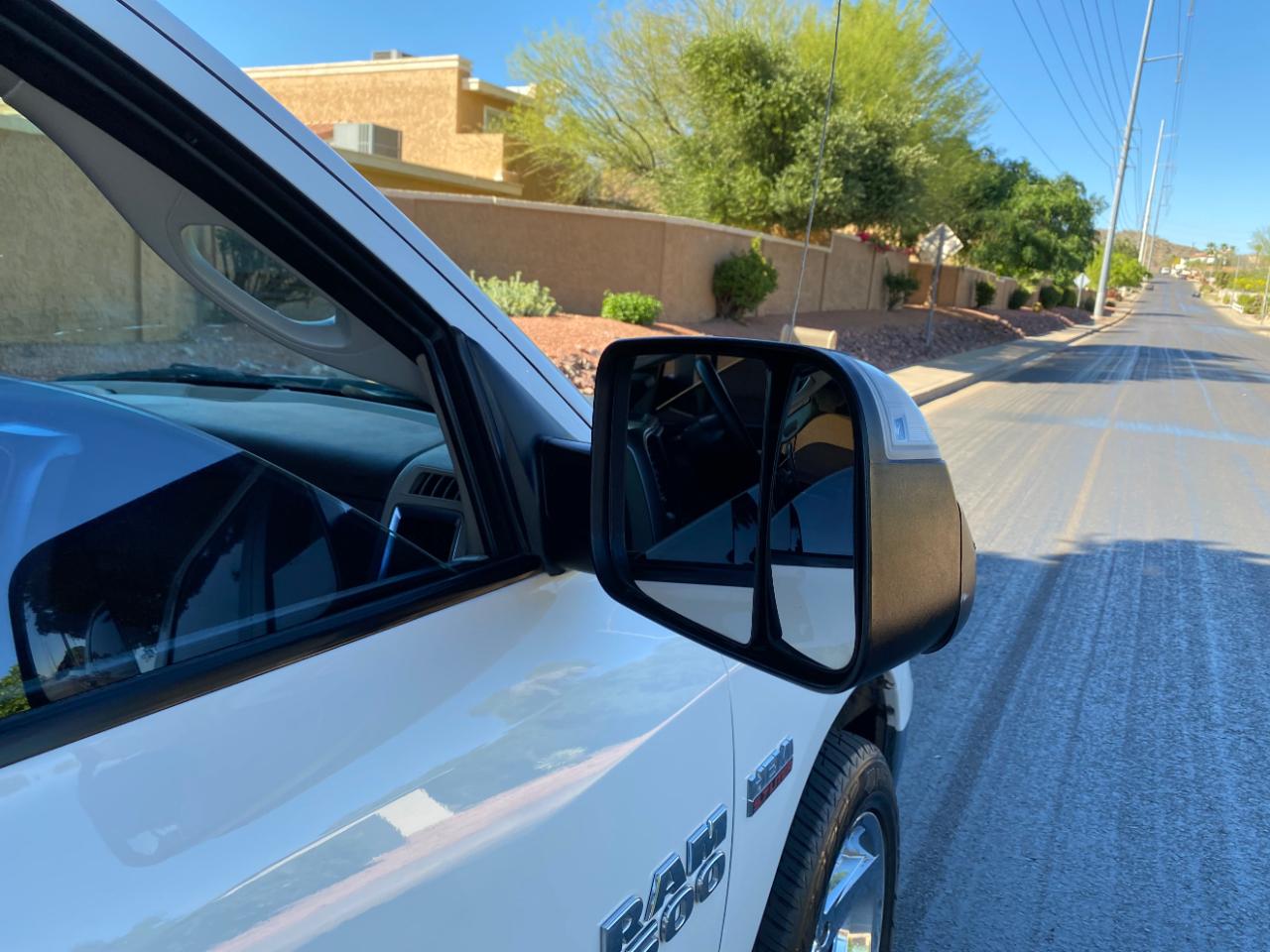 RAM 1500 Big Horn 4x2 Crew Cab 5'7" Box 2018