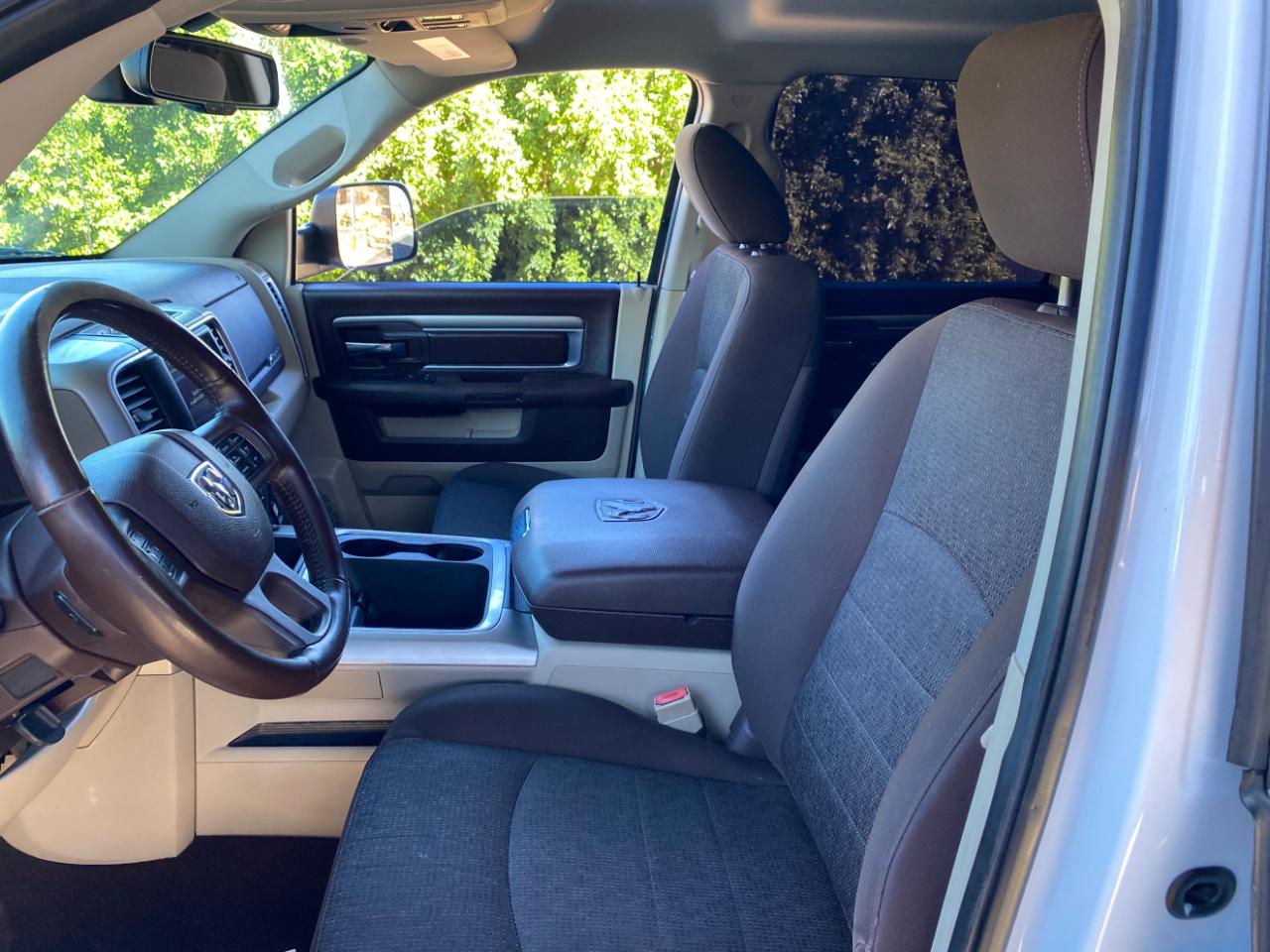 RAM 1500 Big Horn 4x2 Crew Cab 5'7" Box 2018