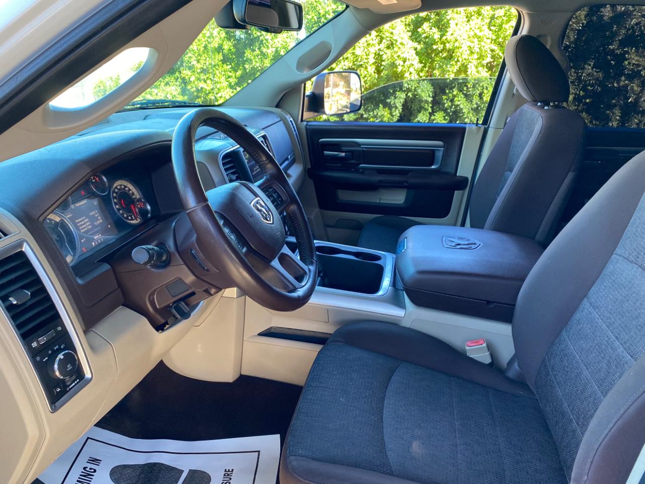 RAM 1500 Big Horn 4x2 Crew Cab 5'7" Box 2018