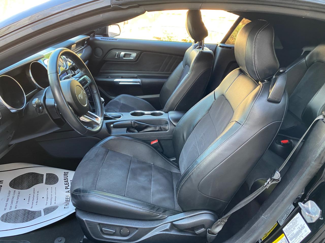 Ford Mustang EcoBoost Convertible 2021