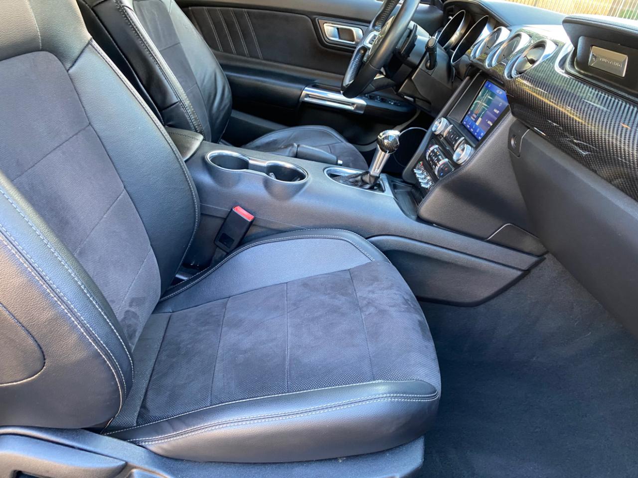 Ford Mustang EcoBoost Convertible 2021