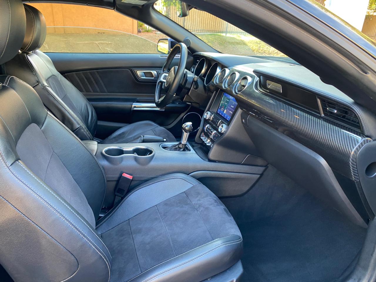 Ford Mustang EcoBoost Convertible 2021