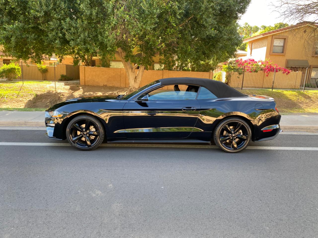 Ford Mustang EcoBoost Convertible 2021