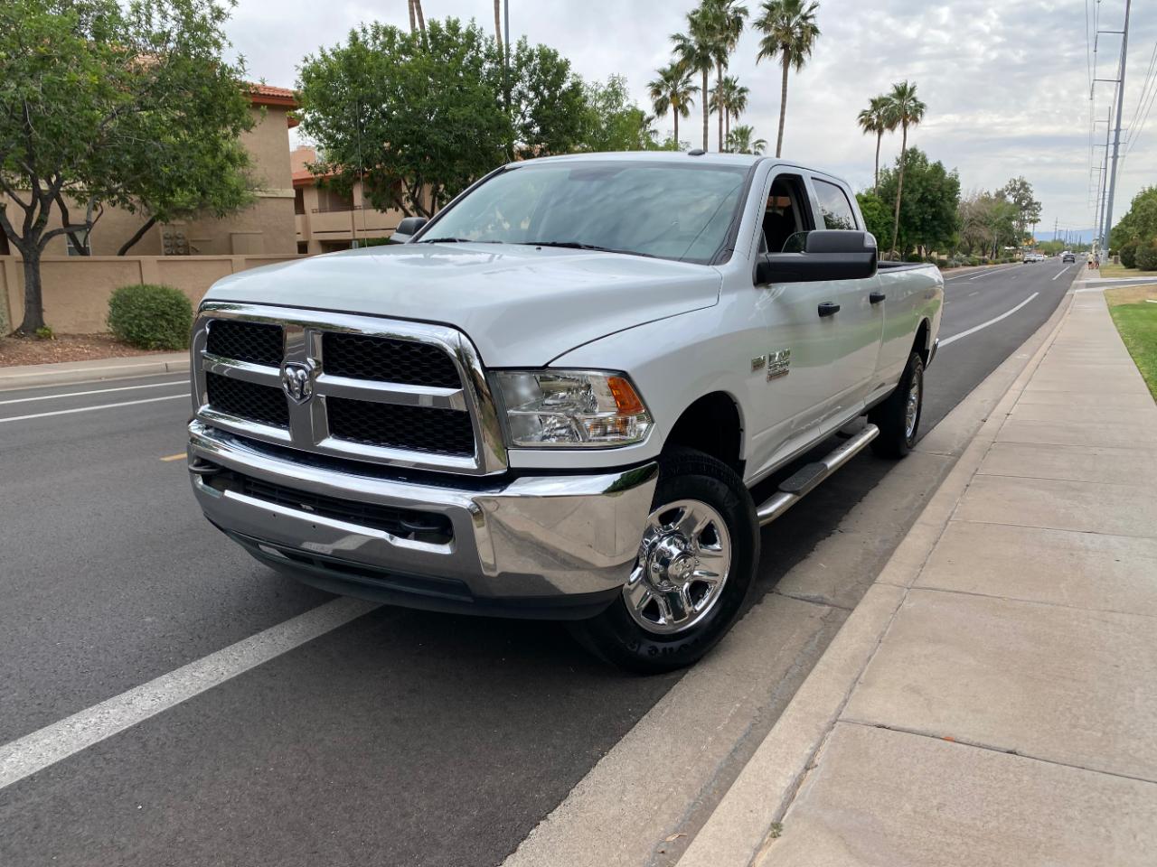 RAM 2500 Tradesman 4x4 Crew Cab 8' Box 2018
