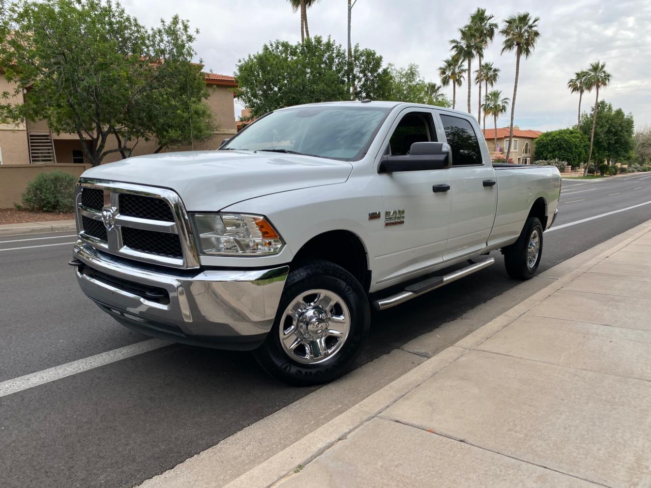 RAM 2500 Tradesman 4x4 Crew Cab 8' Box 2018