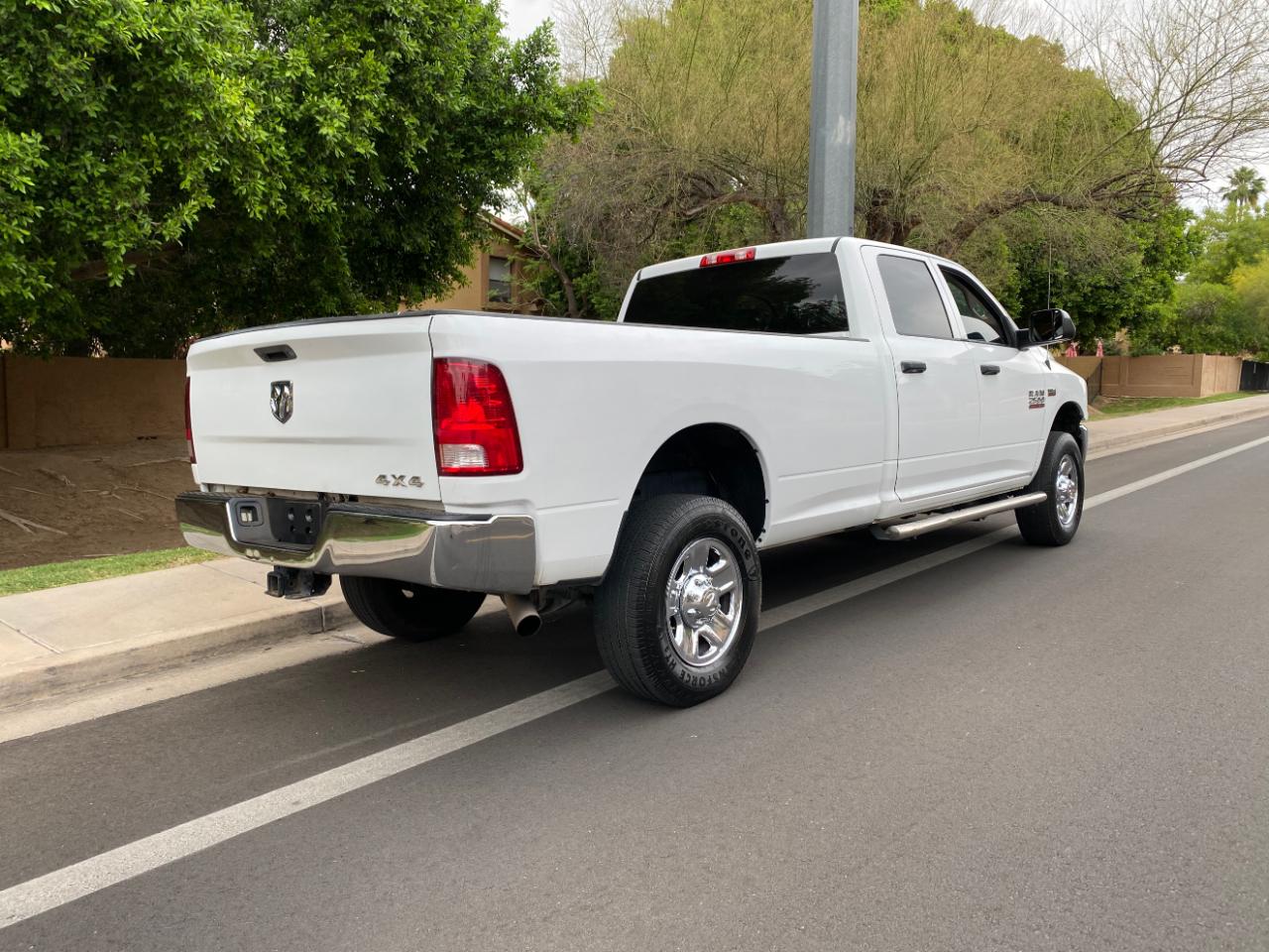 RAM 2500 Tradesman 4x4 Crew Cab 8' Box 2018