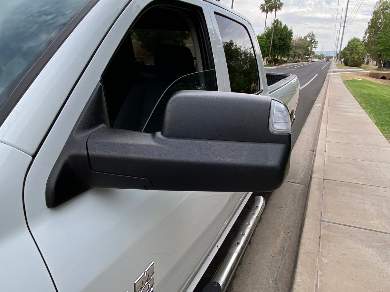 RAM 2500 Tradesman 4x4 Crew Cab 8' Box 2018