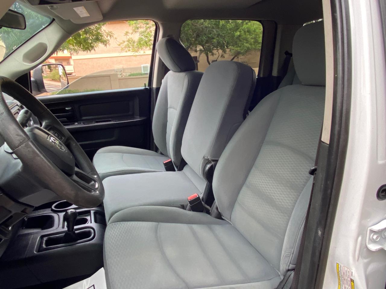 RAM 2500 Tradesman 4x4 Crew Cab 8' Box 2018