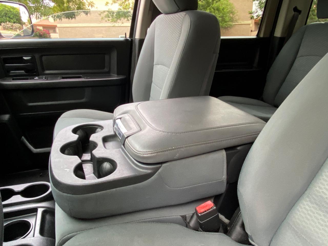 RAM 2500 Tradesman 4x4 Crew Cab 8' Box 2018