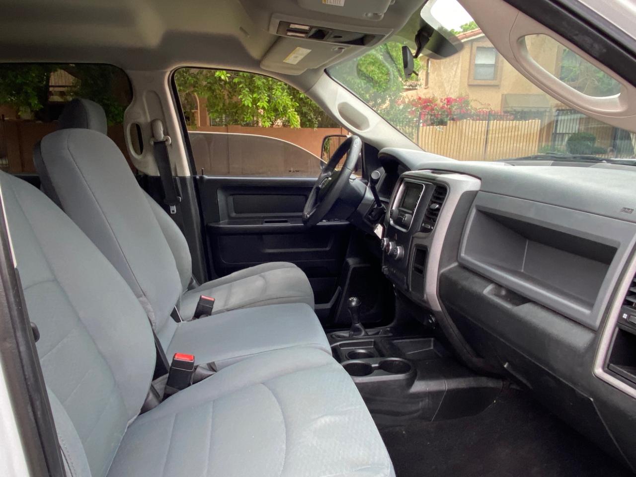 RAM 2500 Tradesman 4x4 Crew Cab 8' Box 2018