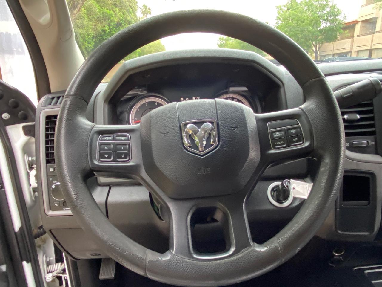 RAM 2500 Tradesman 4x4 Crew Cab 8' Box 2018