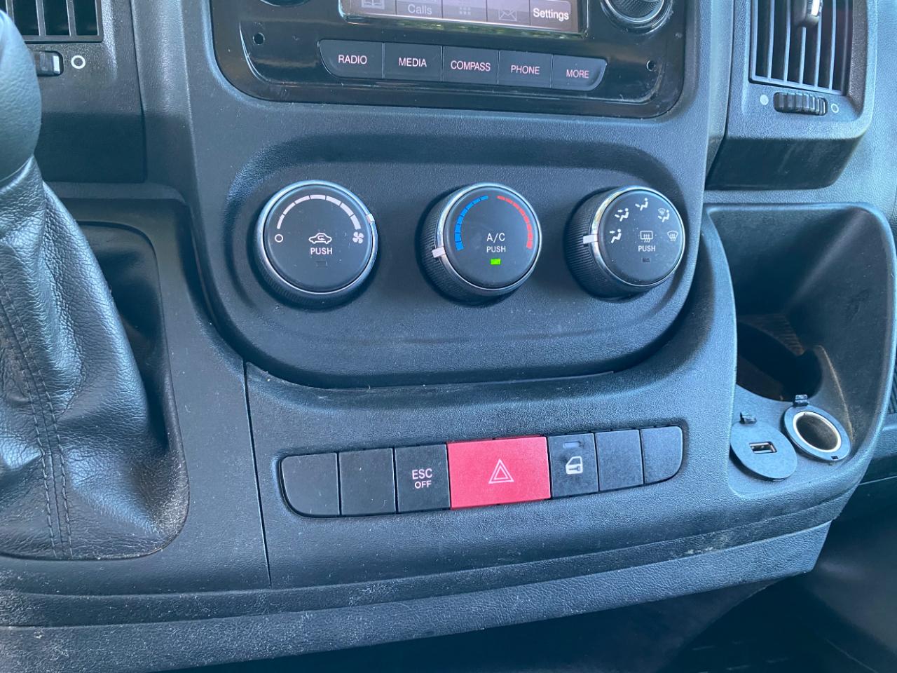 RAM ProMaster Cargo Van 1500 Low Roof 136" WB 2018