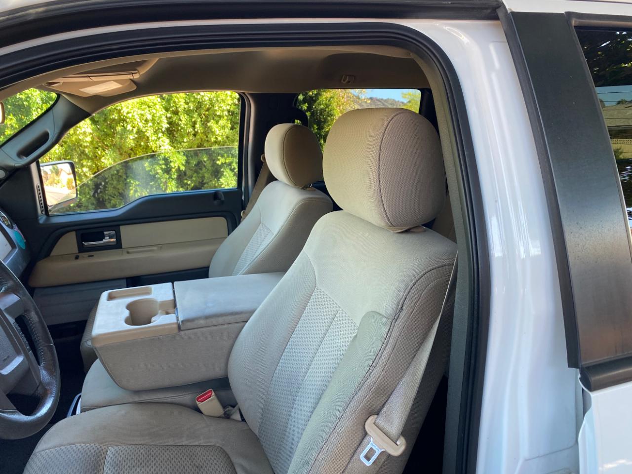 Ford F-150 4WD SuperCrew 145" Platinum 2013