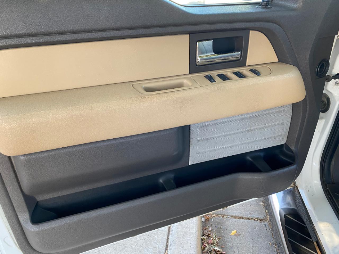 Ford F-150 4WD SuperCrew 145" Platinum 2013