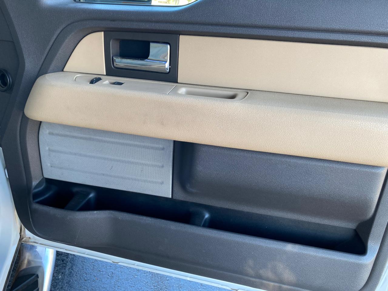 Ford F-150 4WD SuperCrew 145" Platinum 2013