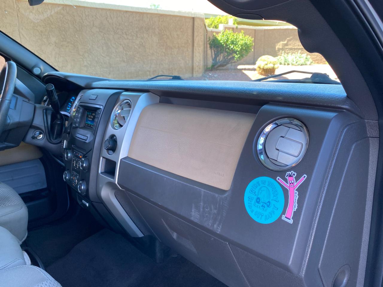 Ford F-150 4WD SuperCrew 145" Platinum 2013