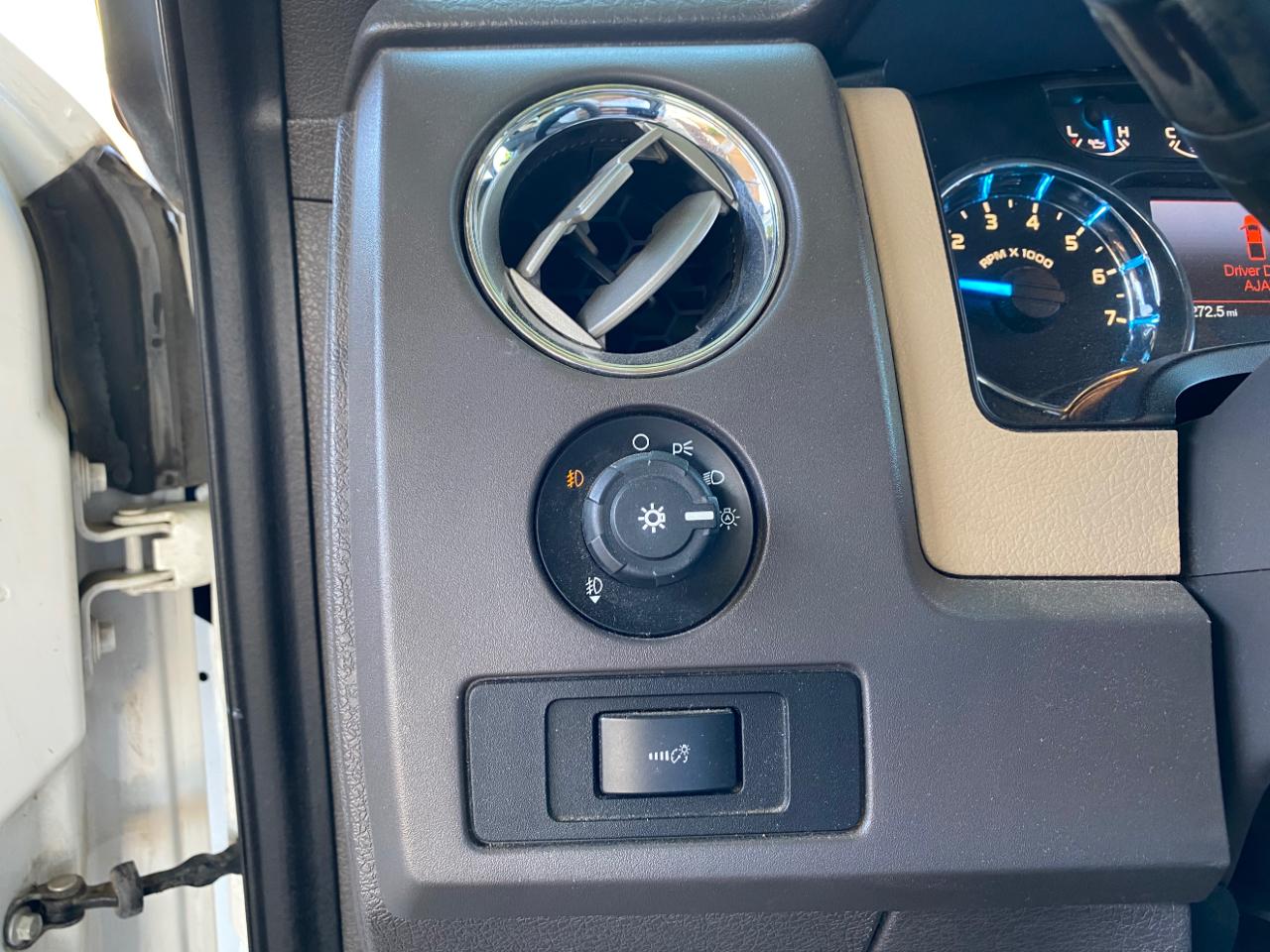 Ford F-150 4WD SuperCrew 145" Platinum 2013