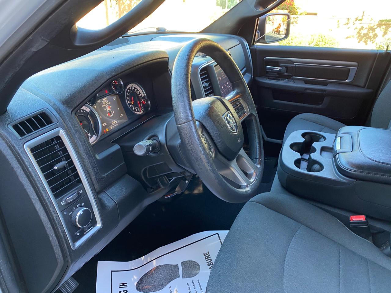 RAM 1500 Classic Warlock 4x2 Quad Cab 6'4" Box 2022