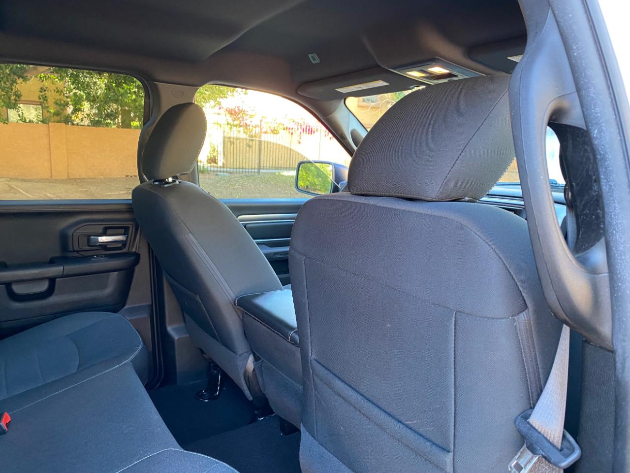 RAM 1500 Classic Warlock 4x2 Quad Cab 6'4" Box 2022