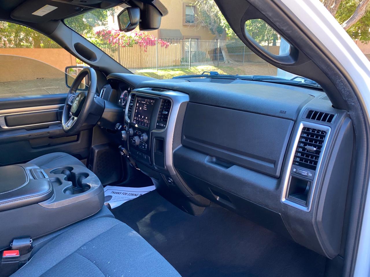 RAM 1500 Classic Warlock 4x2 Quad Cab 6'4" Box 2022