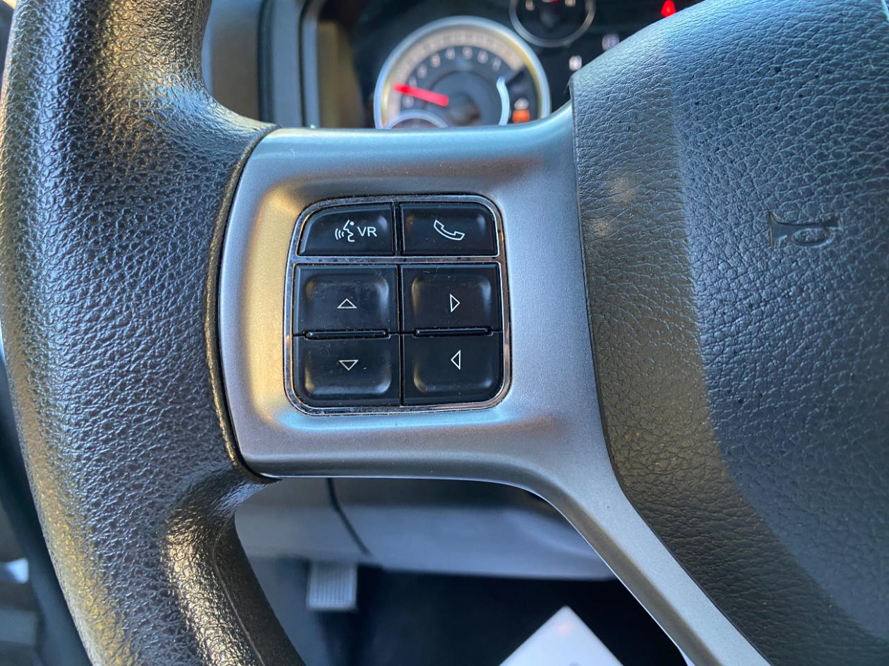 RAM 1500 Classic Warlock 4x2 Quad Cab 6'4" Box 2022