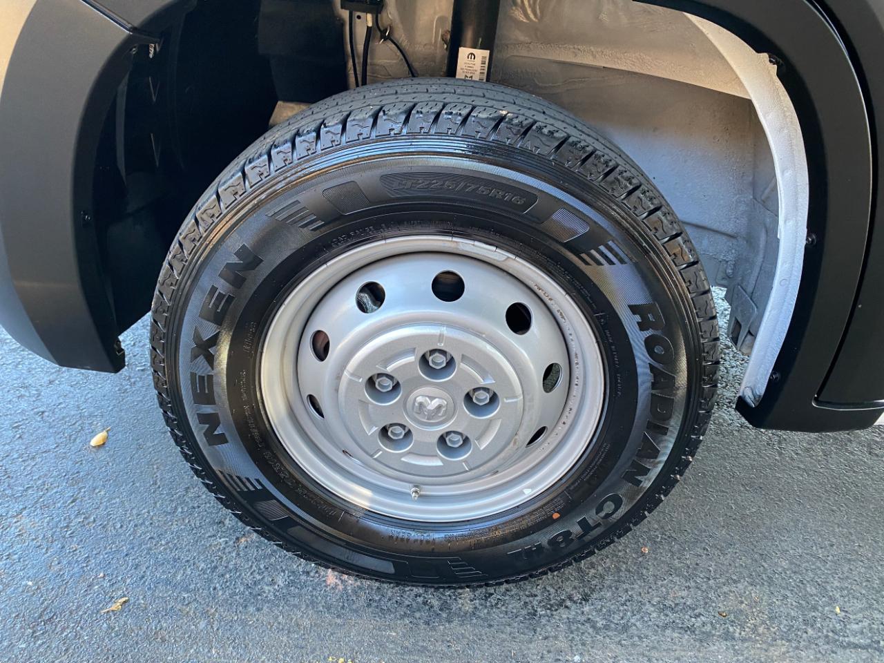 RAM ProMaster Cargo Van 1500 Low Roof 118" WB 2023