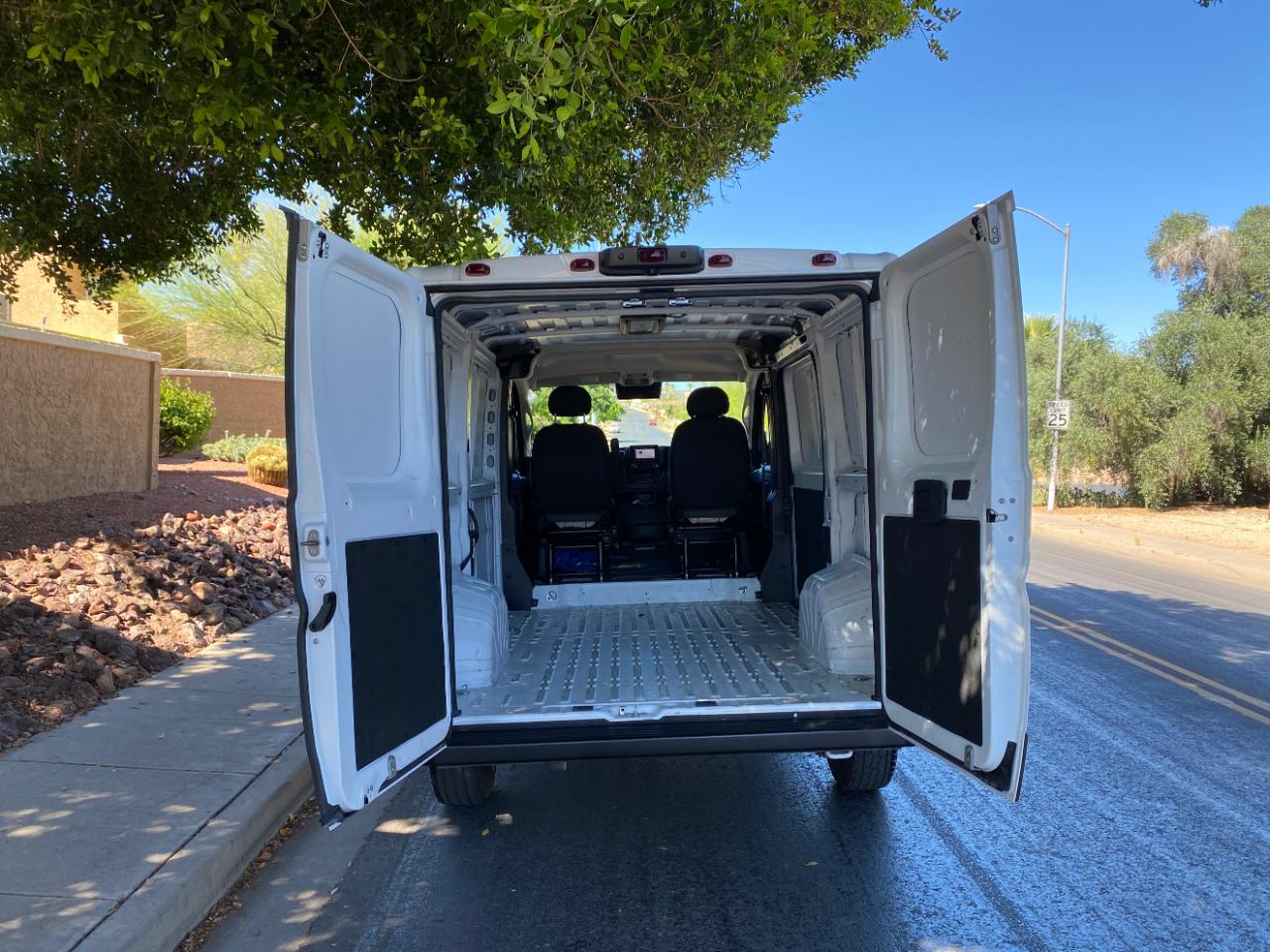 RAM ProMaster Cargo Van 1500 Low Roof 118" WB 2023