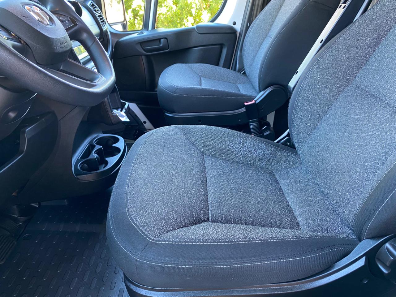 RAM ProMaster Cargo Van 1500 Low Roof 118" WB 2023