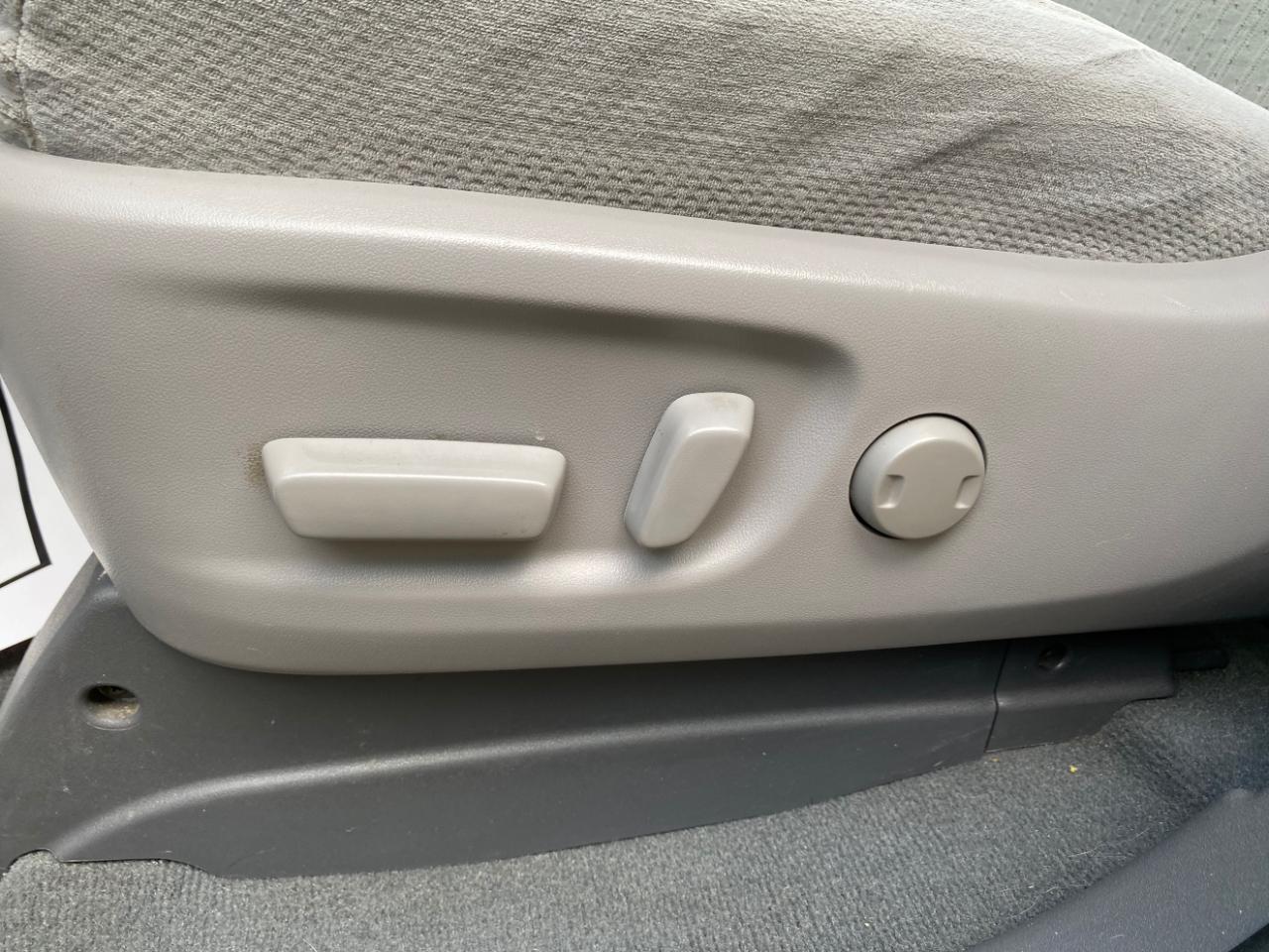 Toyota Sienna LE FWD 8-Passenger (Natl) 2020