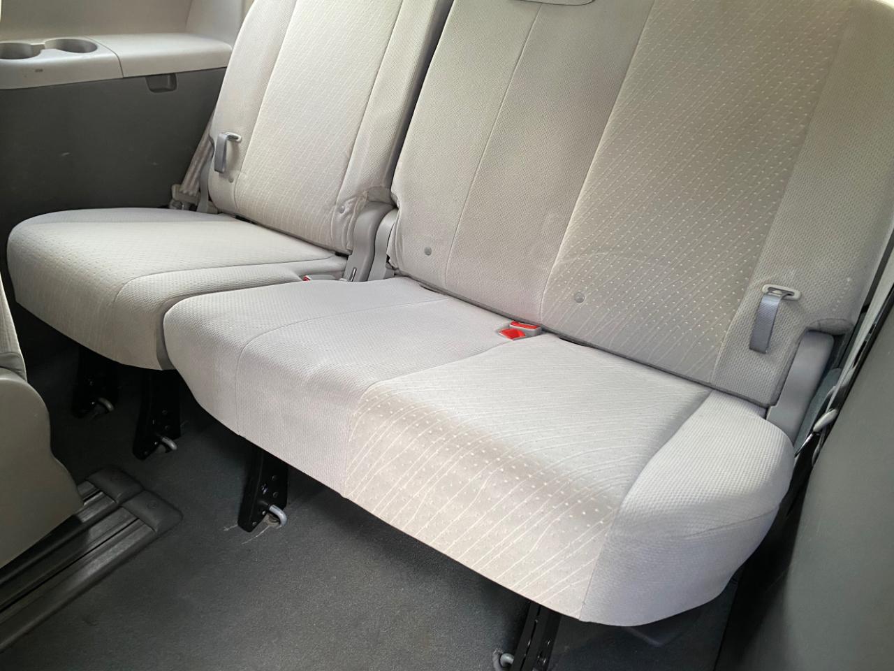 Toyota Sienna LE FWD 8-Passenger (Natl) 2020