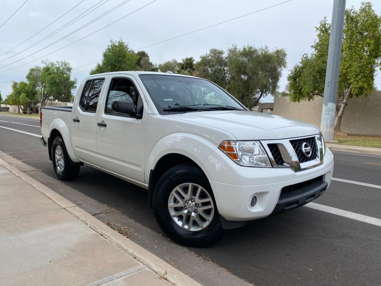 Nissan Frontier Crew Cab 4x2 SV V6 Auto 2017