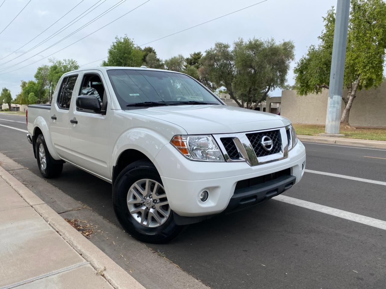 Nissan Frontier Crew Cab 4x2 SV V6 Auto 2017