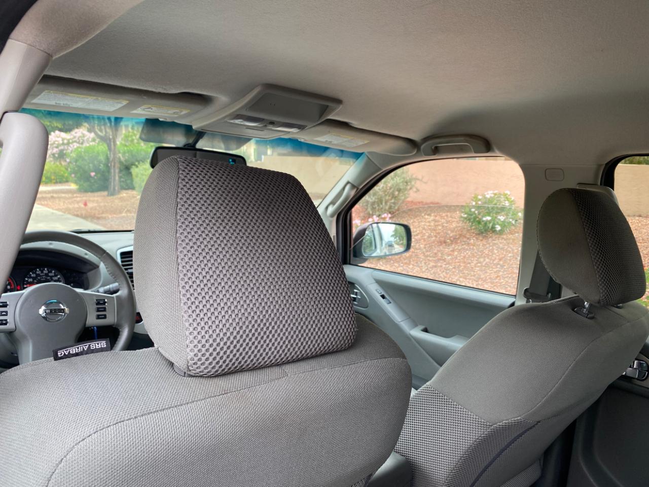 Nissan Frontier Crew Cab 4x2 SV V6 Auto 2017