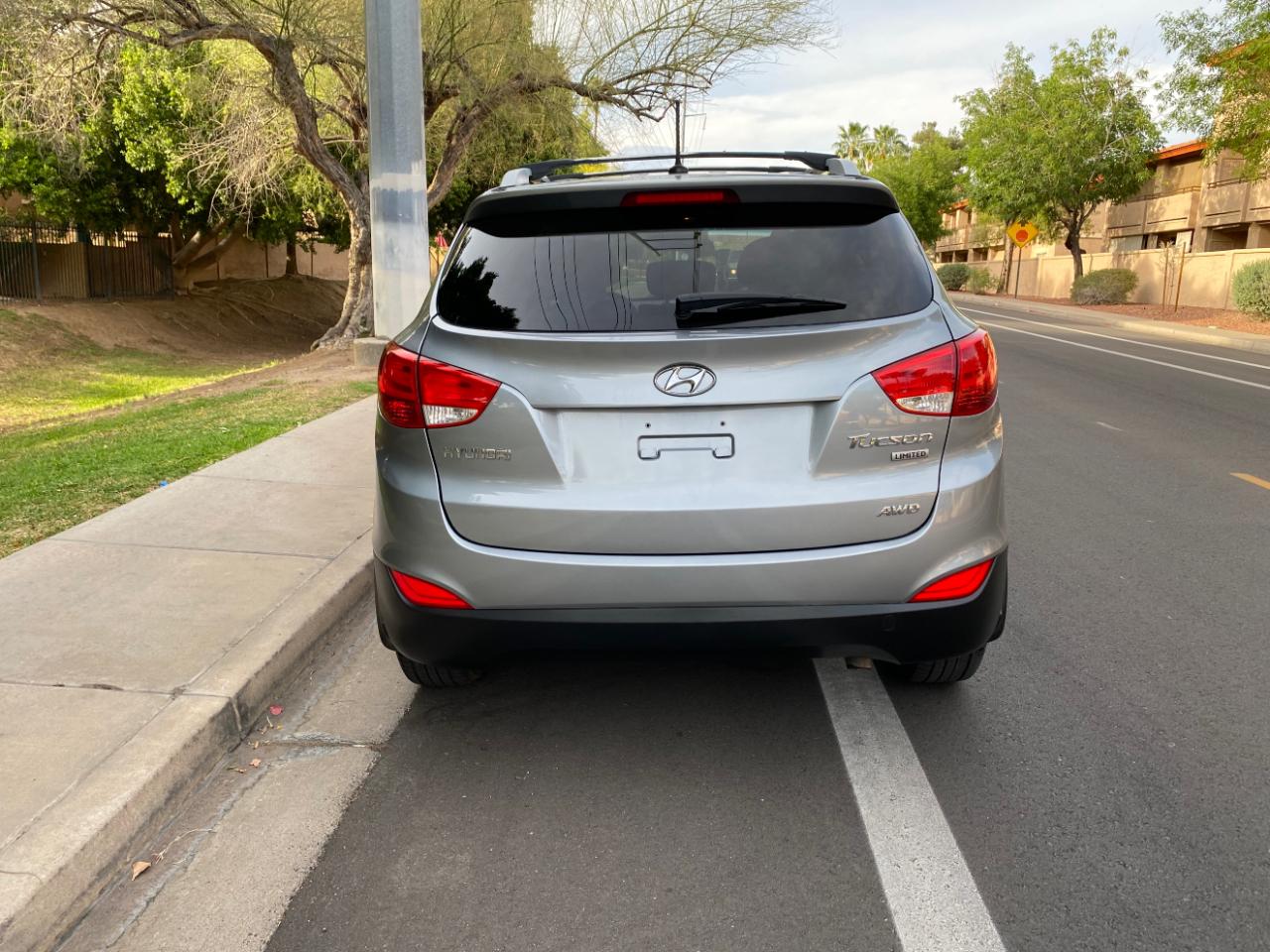 Hyundai Tucson AWD 4dr Auto Limited PZEV 2012