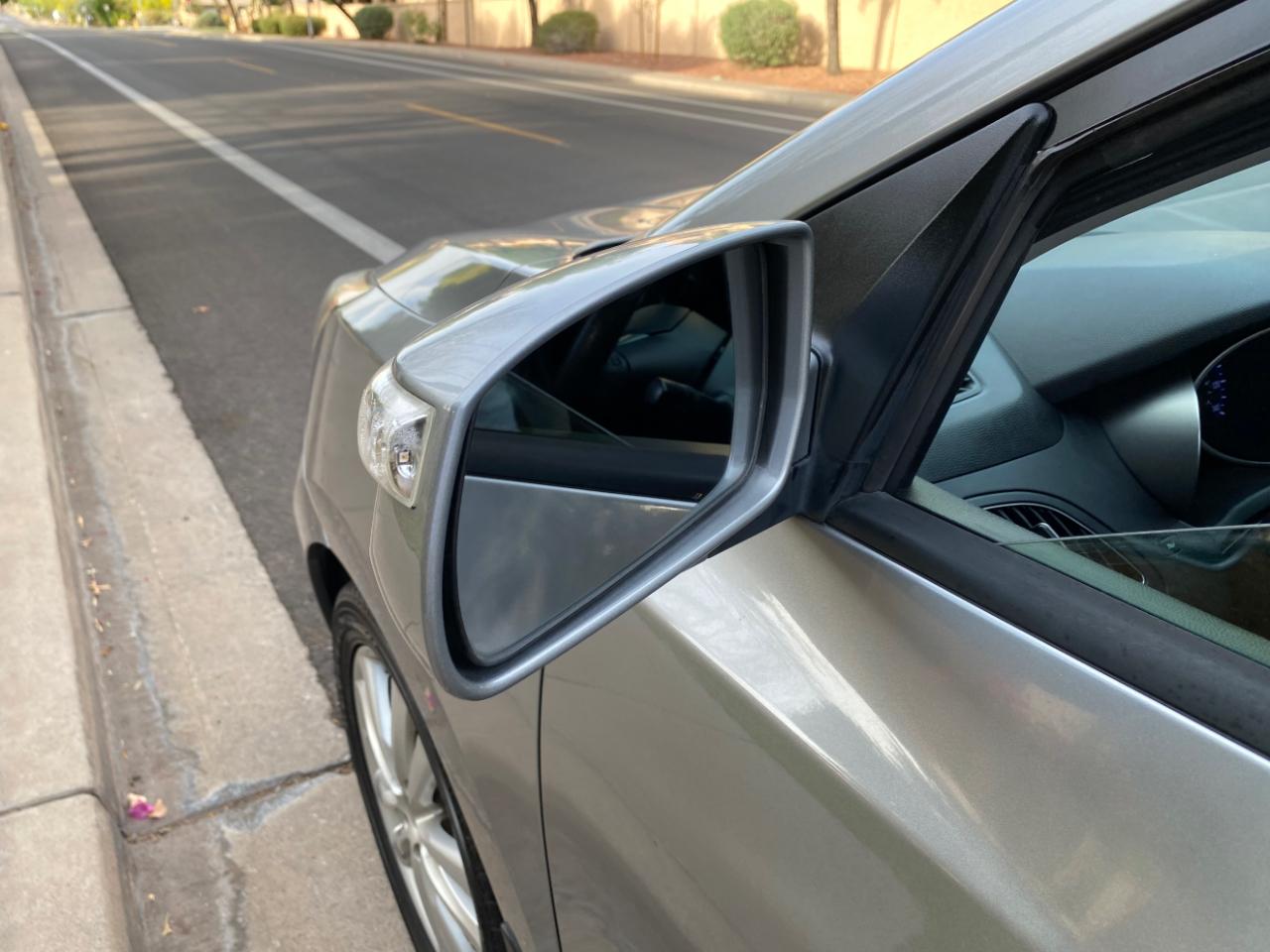 Hyundai Tucson AWD 4dr Auto Limited PZEV 2012