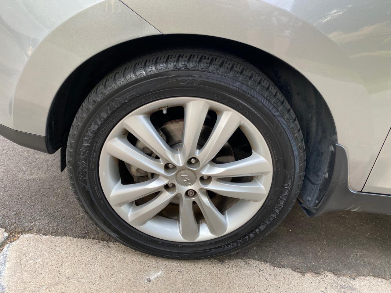 Hyundai Tucson AWD 4dr Auto Limited PZEV 2012