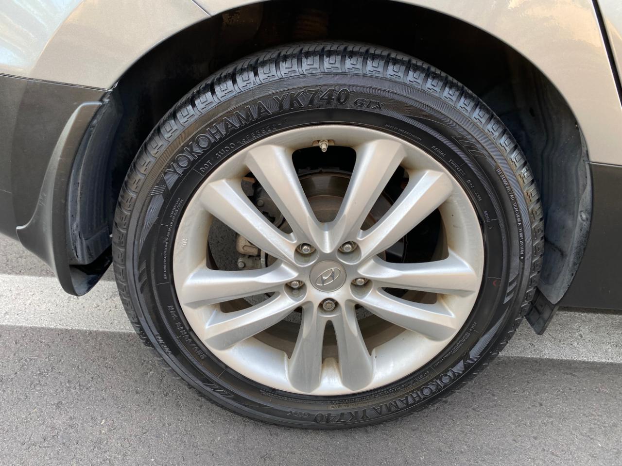 Hyundai Tucson AWD 4dr Auto Limited PZEV 2012