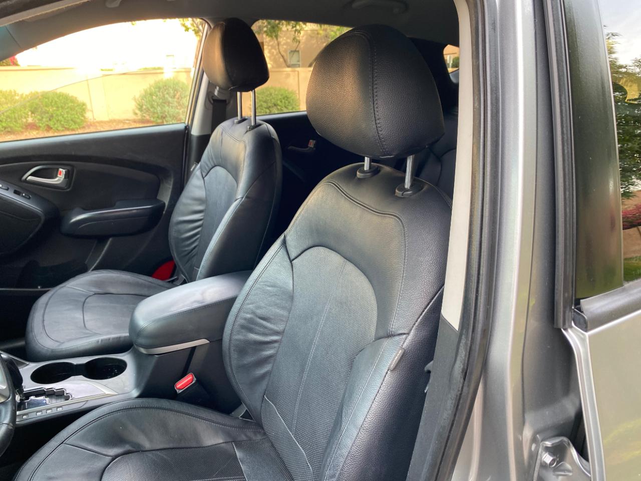 Hyundai Tucson AWD 4dr Auto Limited PZEV 2012