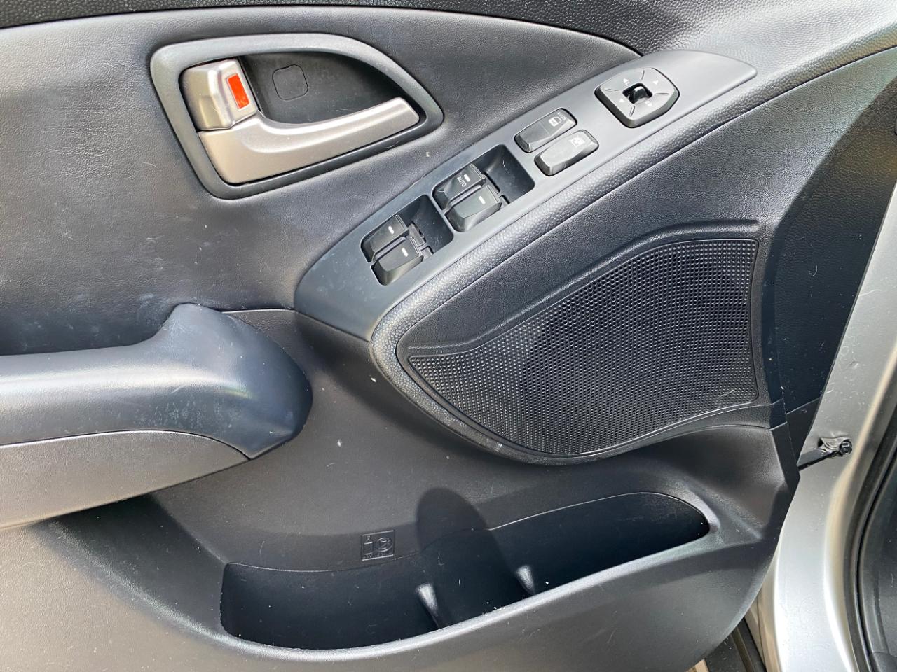 Hyundai Tucson AWD 4dr Auto Limited PZEV 2012