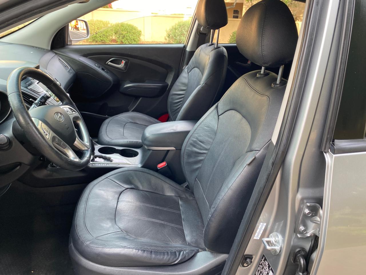 Hyundai Tucson AWD 4dr Auto Limited PZEV 2012