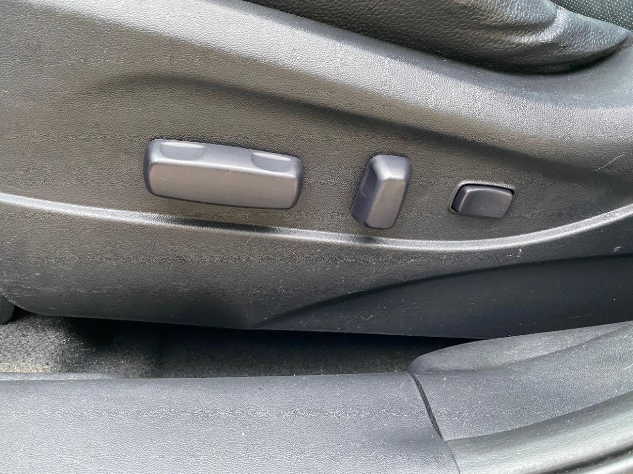 Hyundai Tucson AWD 4dr Auto Limited PZEV 2012