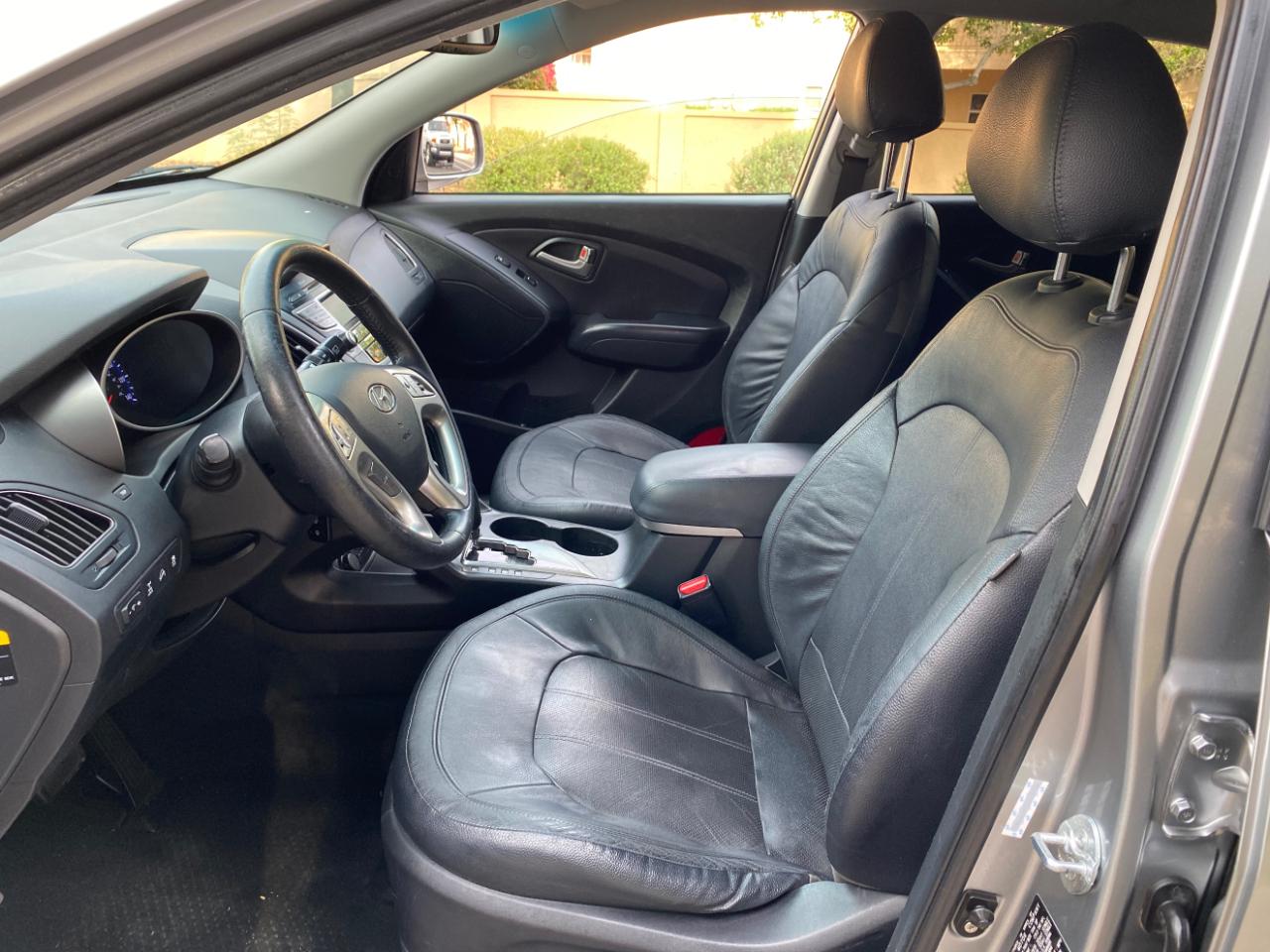 Hyundai Tucson AWD 4dr Auto Limited PZEV 2012