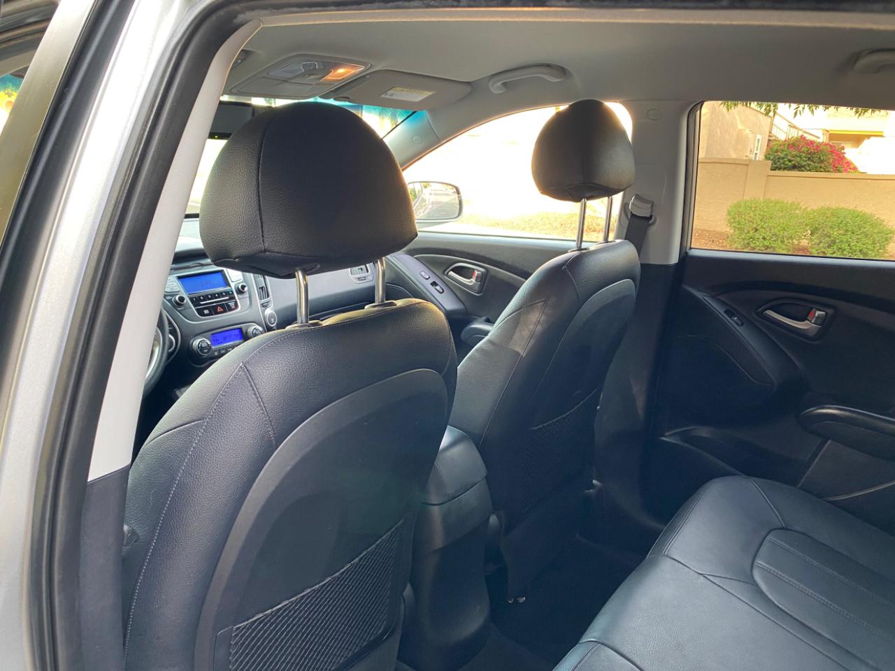 Hyundai Tucson AWD 4dr Auto Limited PZEV 2012