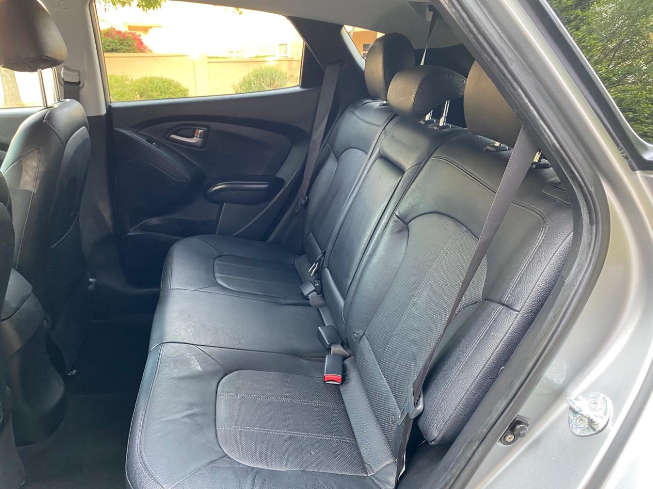 Hyundai Tucson AWD 4dr Auto Limited PZEV 2012